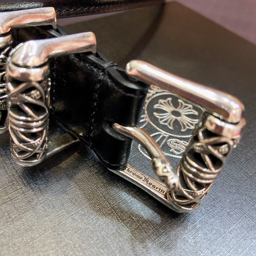 𝐂𝐡𝐫𝐨𝐦𝐞𝐇𝐞𝐚𝐫𝐭𝐬 Crow Heart Celtic Dragon pin buckle belt [fixed style], brass silver-plated buckle head and imported wax leather belt, very cool. Width 3.0cmp520